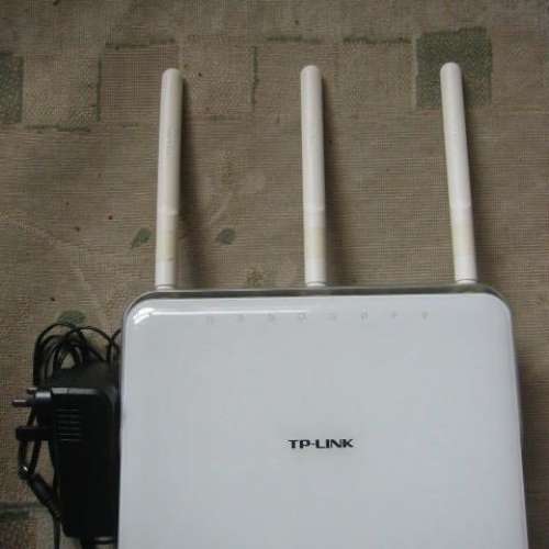 TP-LINK AC1900 Wireless Dual Band Gigabit Router (Model: Archer C9){已更新F/W...