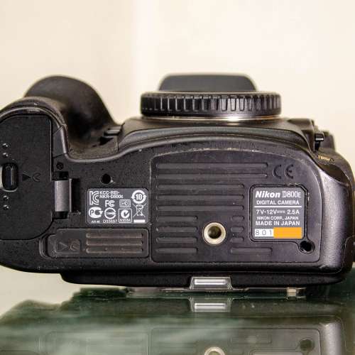 Nikon D800E + 副廠直倒