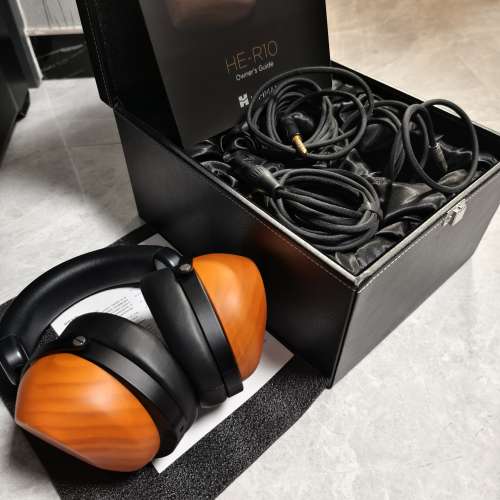 Hifiman HE-R10D 皮盒版連3條耳機線