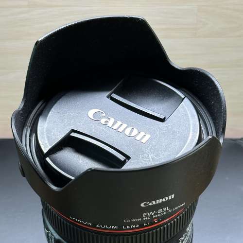Canon EF 24-70mm f/4L IS USM (連遮光罩)