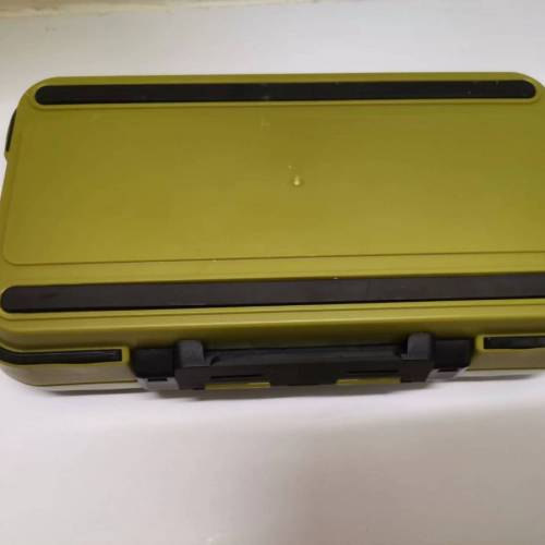 軍綠色30格漁具盒