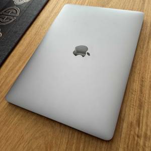 13" Apple MacBook Pro