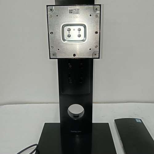 Dell Optiplex 7070 Ultra 桌上迷你電腦 連 LCD 腳架