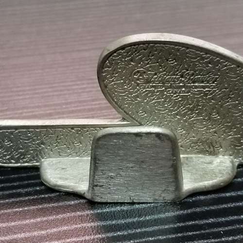 2002 年時代 Aitkens Pewter 金屬 公司卡片 名片架 夾 Year 2002 ITI Graduate Aff...