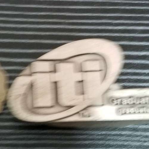 2002 年時代 Aitkens Pewter 金屬 公司卡片 名片架 夾 Year 2002 ITI Graduate Aff...