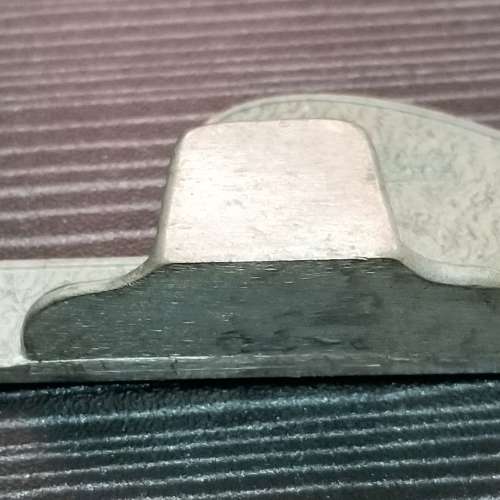 2002 年時代 Aitkens Pewter 金屬 公司卡片 名片架 夾 Year 2002 ITI Graduate Aff...