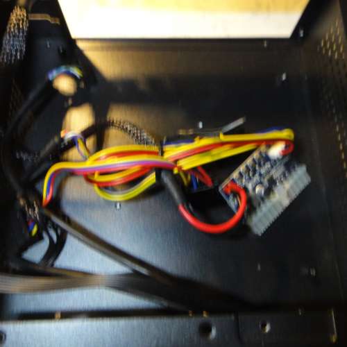 ITX機箱 連接火牛配件