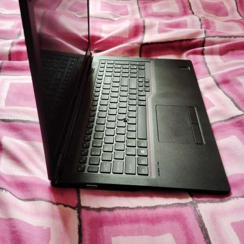 Fujitsu 15.6 inch laptop computer