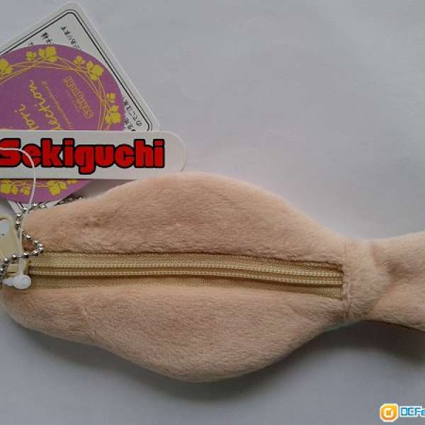 small zipper bag in bird design