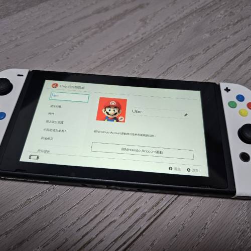Nintendo Switch大電版 + 藍黃joy-con