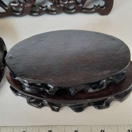 清理存貨平售，一手六個檀木，樹根木座等如照片顯示，共售250元,單一個5.5寸檀木市...