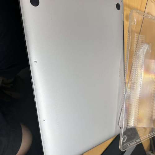 MacBook Pro 15" 2018 ( i9 / 32GB RAM / 1 TB SSD / 15.4 ) -  Bad Screen Color
