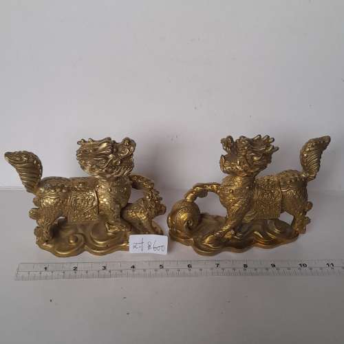 清理存貨大平賣。一手八件銅器擺件如照片顯示共售一千元。，單件價錢照片顯示七折...