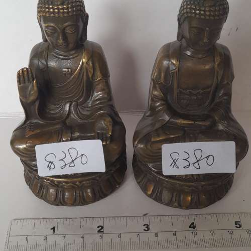 清理存貨大平賣。一手八件銅器擺件如照片顯示共售一千元。，單件價錢照片顯示七折...