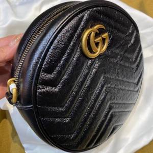 Gucci marmont 圓餅包包 圓斜揹袋 小廢包 迷你袋 bag black pouch authentic