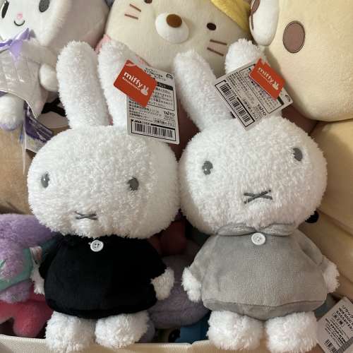 景品Miffy公仔有兩隻