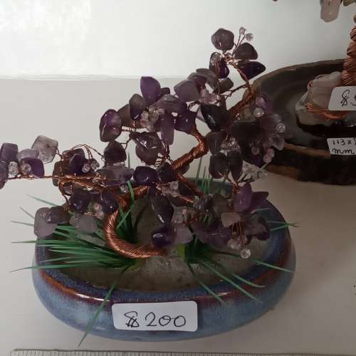 清理存貨平售買一送二，富貴晶石樹，三款共售500元。no.BR.9.3.24