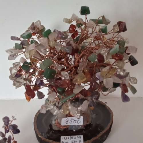 清理存貨平售買一送二，富貴晶石樹，三款共售500元。no.BR.9.3.24