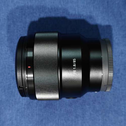 Sony FE 85 mm f1.8 人像鏡