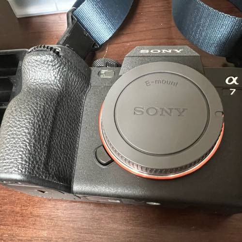 Sony A74淨相機 連兩個電池&Peak Design 相機帶