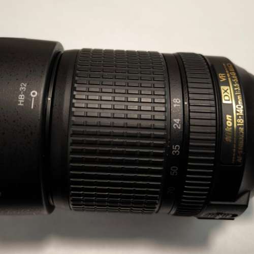 Nikon DX VR  AF-S NIKKOR 18-140mm 1:3.5-5.6G ED