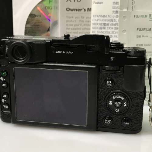 Fujifilm X10