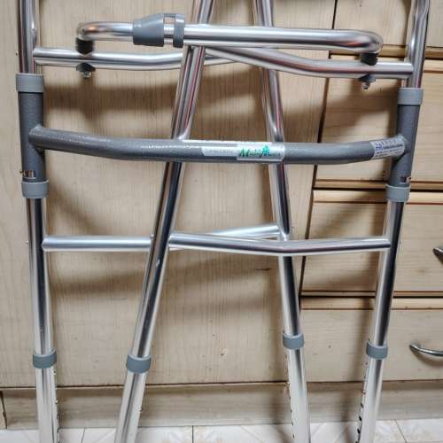 （9成新）U型助行架