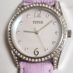 Titus 女裝手錶 水晶錶圈 真皮錶帶