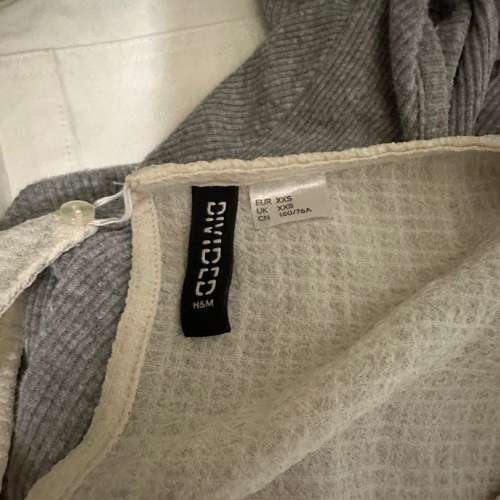 連身裙 H&M Size: XXS Length: 81cm 有內裡