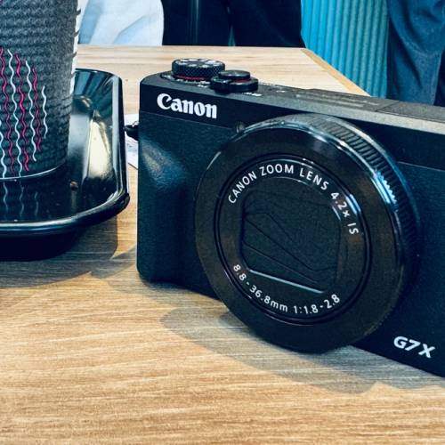 Canon G7 Mk3