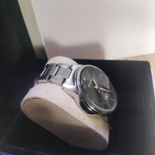 Seiko 藍寶石錶面