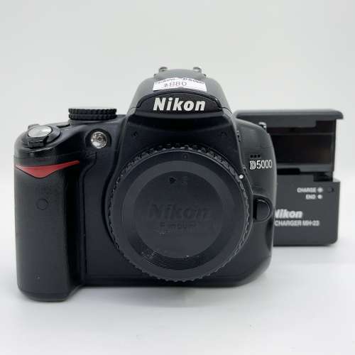 98% New Nikon D5000 DSLR 單鏡反光機菲林相機, 深水埗門市可購買