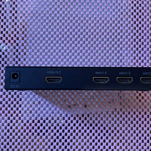 放 SANWQ HDMI 1出4 分線器