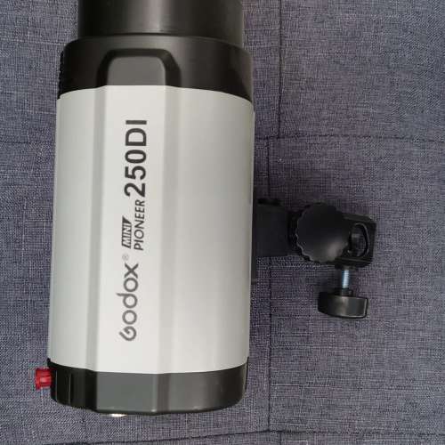 神牛250W 小型閃光燈 輕便 超輕