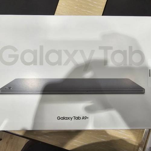 全新未開Samsung Galaxy A9+ 4+64Gb Wi-Fi
