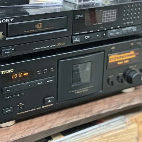 出售Teac 三磁頭cassette deck －部，型號v-3000，播放鲦音正常，靚聲，有意請pm我...