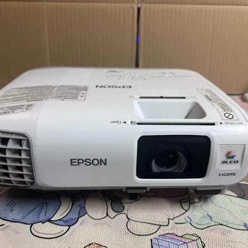EPSON PowerLife97H 投影機 附帶USB無線網卡可投屏 實物拍攝