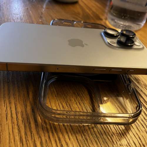 iPhone 15 pro 512G 灰