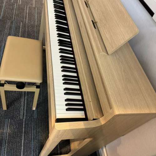 Roland HP-704 HP704 數碼鋼琴