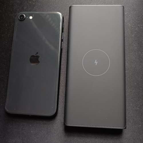 iPhone SE2 128GB 黑色(第 2 代)  淨機 副廠代用電池+小米無線行動電源10000