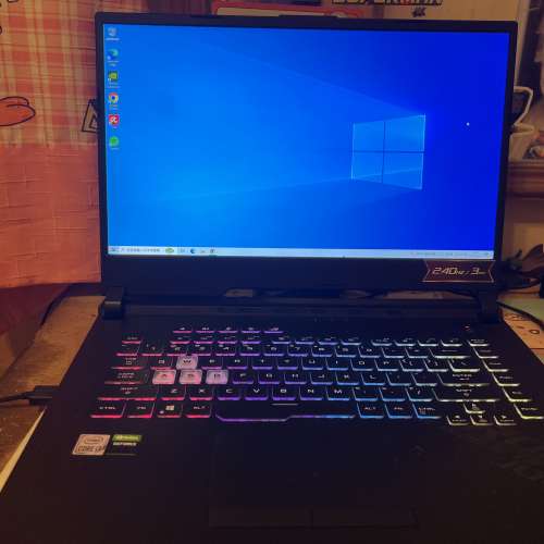 ASUS ROG STRIX G512LW