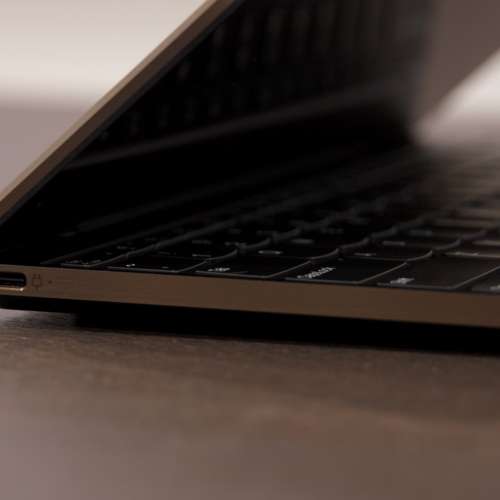 Lenovo ThinkPad Z13 Gen 1 R5 16GB ram 512GB Touch Screen 4G LTE carbon 黑皮面...