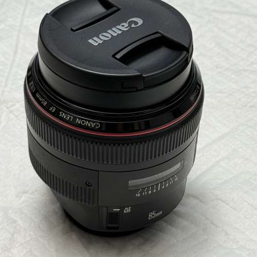 canon EF 85mm f1.2