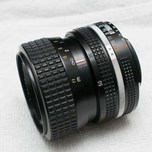 Nikon AIS 35-70 F3.3-4.5 Lens