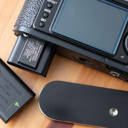 Leica M8.2 Black Paint CCD Rangefinder not M9 M240 M10