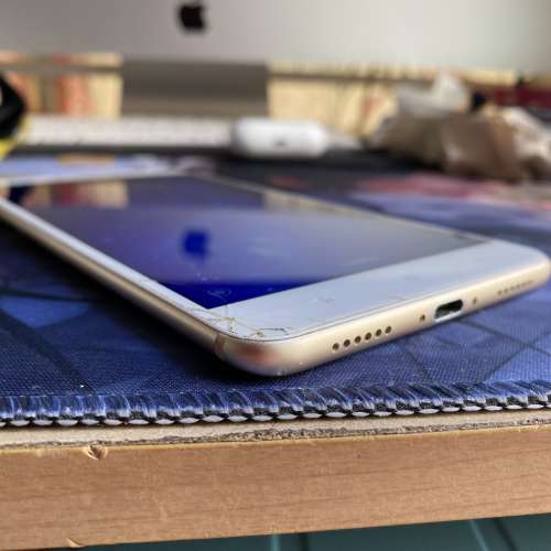 小米 Mi Max 2 (4G) (4 + 64 GB / 八核心 / Android 7) Xiaomi