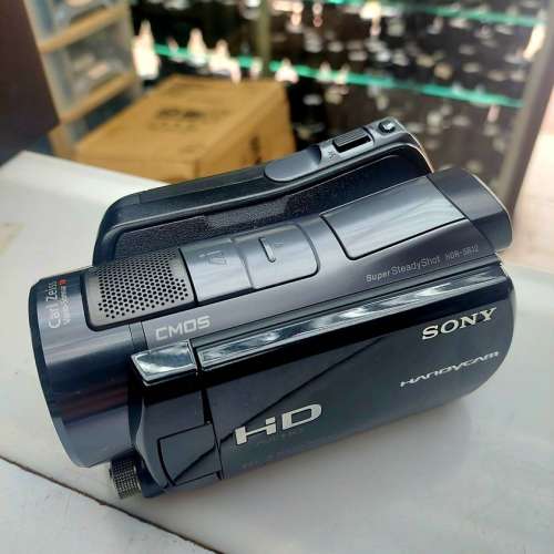 SONY HANDYCAM HDD HDR-SR12E HD DIGITAL CAMERA  CARL ZEISS VARIO-SONNAR T* F1.8 9