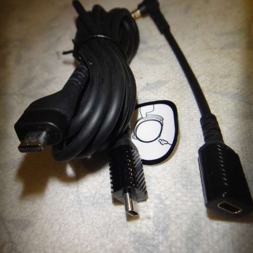 ARCTIS PRO 主要耳機纜線組合包