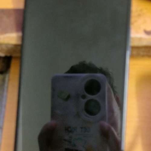 放一部藍色 mate 20