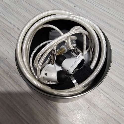 Dita Celeste 旗艦純銀線